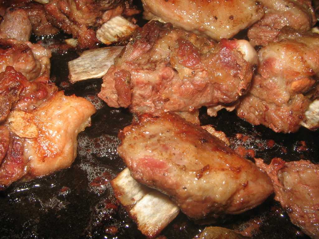 Запеченная свинина в шашлычном маринаде