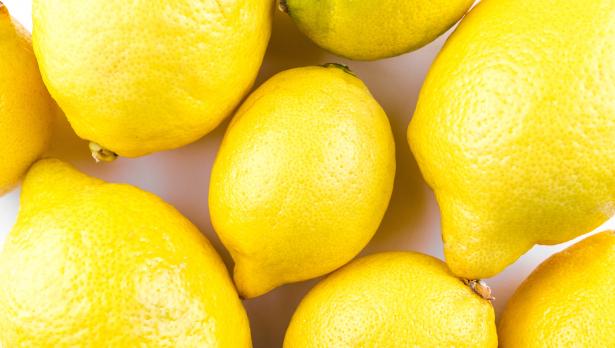 Зачем держать нарезанные лимоны у кровати
