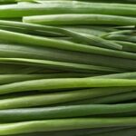 Свежее перо зеленого лука