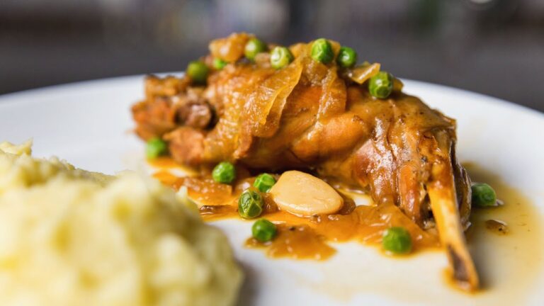 Тушеный кролик